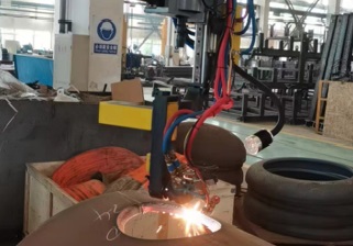 數(shù)控懸掛式馬鞍型切割機(jī)